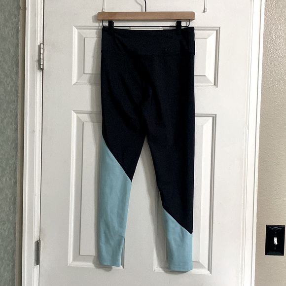 SOUL by SoulCycle Color Block Leggings - Picture 3 of 5